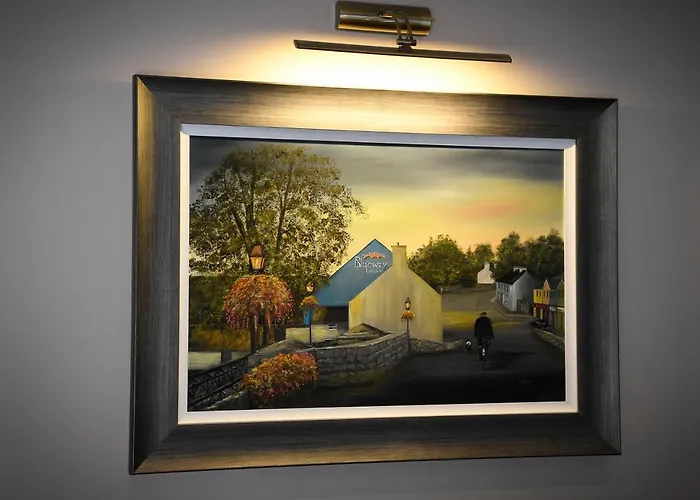 The Leitrim Inn And Blueway Lodge